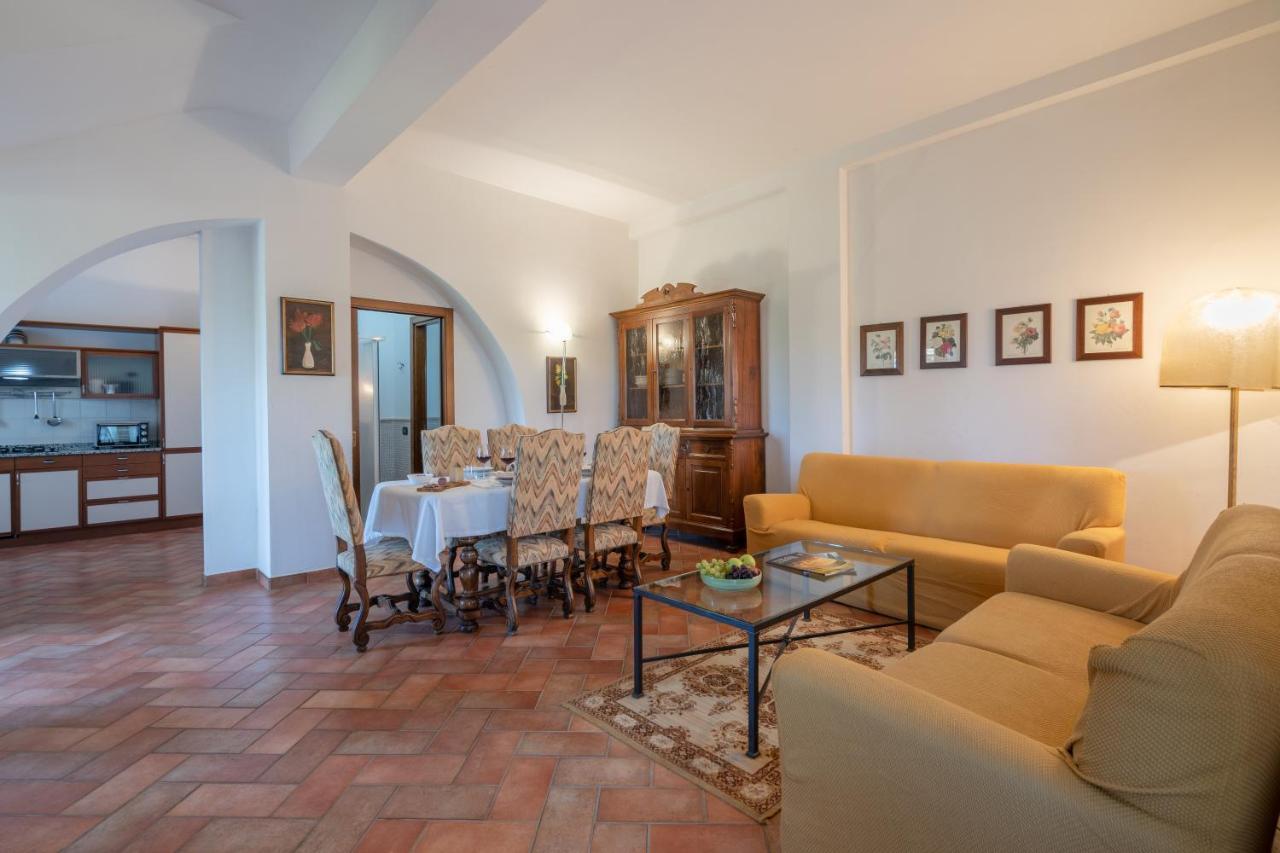 Le Rocche Di Valiano Aparthotel Εξωτερικό φωτογραφία
